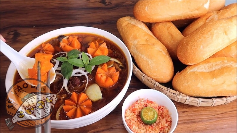 Cách nấu bò kho cà rốt thơm ngon đậm vị ăn là mê
