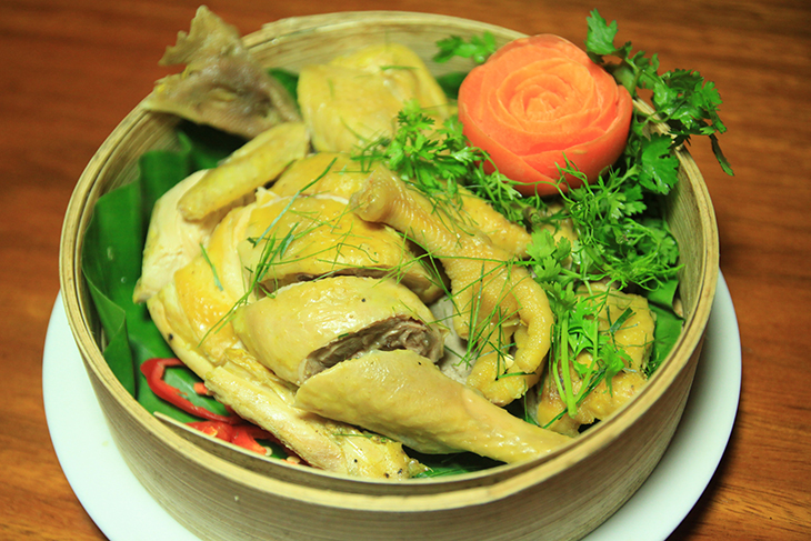 Cách Làm Gà Hấp Muối Ngon “Chuẩn Vị Miền Nam” Tại Nhà