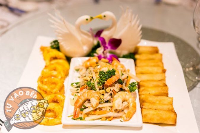 Thực đơn đám cưới miền Trung