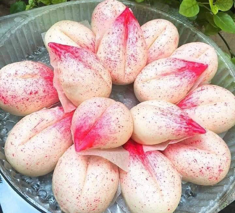 Những chiếc bánh bao chay hình quả đào với hương vị thơm ngon cùng vẻ ngoài có tính thẩm mỹ cao