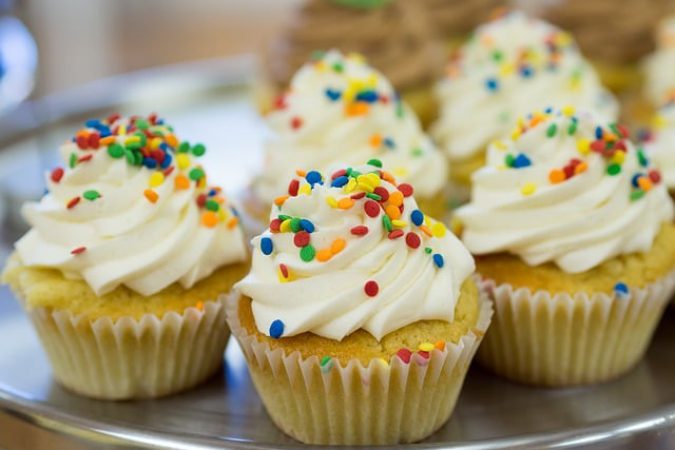 Học ngay 3 cách làm bánh cupcake không cần lò nướng, đơn giản nhất