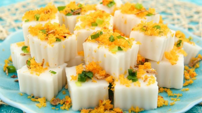 banh-duc-tom-kho-mien-trung