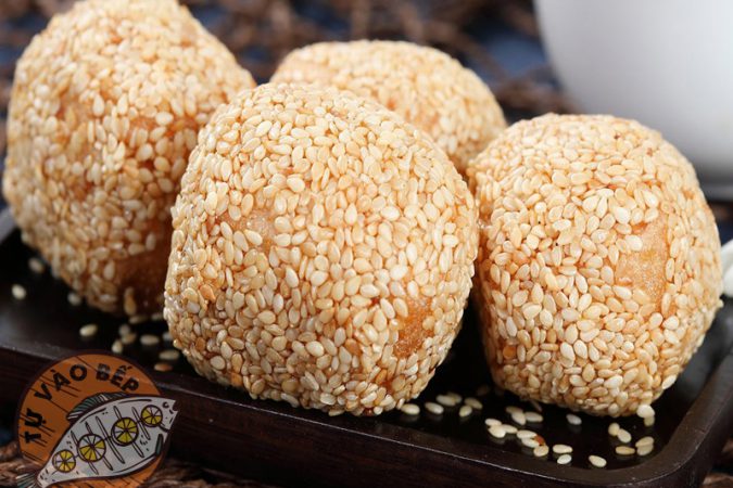 Cách làm bánh tiêu bằng nồi chiên không dầu