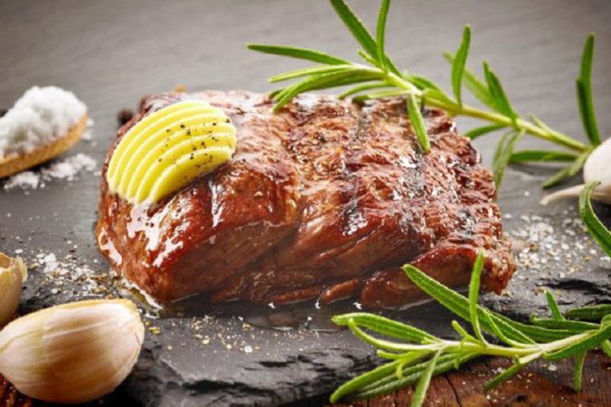 Bạn đã biết cách làm bít tết thịt lợn chưa?