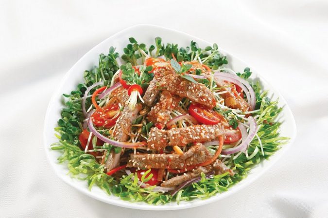 Cách làm món cải mầm trộn thịt bò thơm ngon như nhà hàng