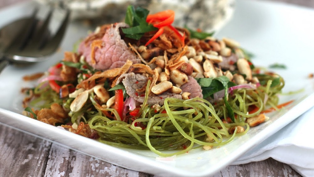 Công thức nấu ăn thơm ngon với món nộm rau muống thịt bò
