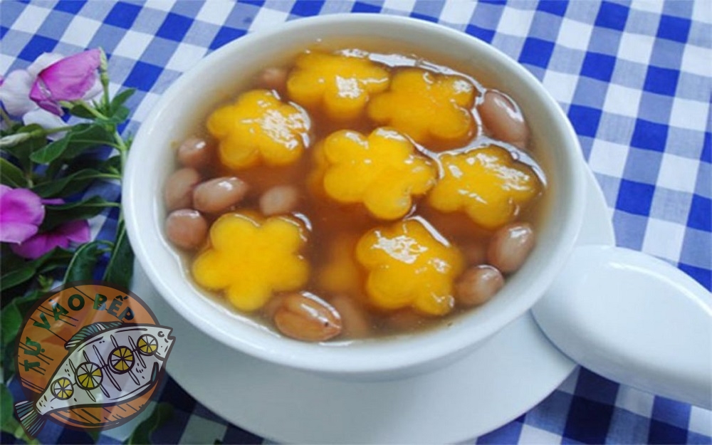 Vào bếp ngay với cách nấu chè bí đỏ đậu phộng béo bùi ngon khó cưỡng