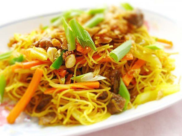 mi-xao-thit-bo-rau-cai
