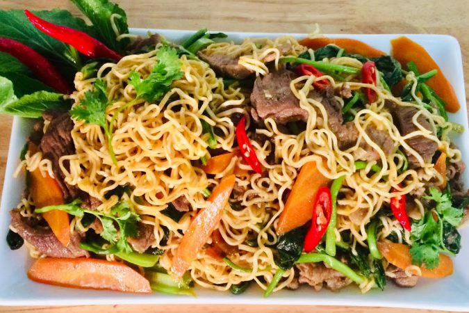 Cách làm mì xào thịt bò rau cải ngon, bổ,rẻ