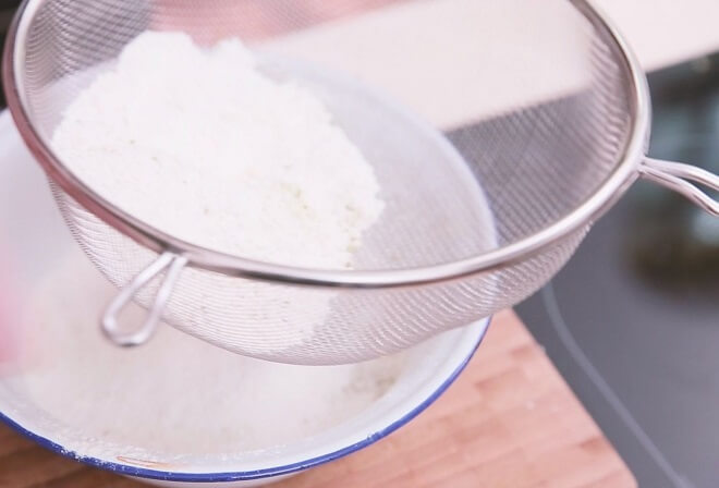 Rây bột thịt mịn