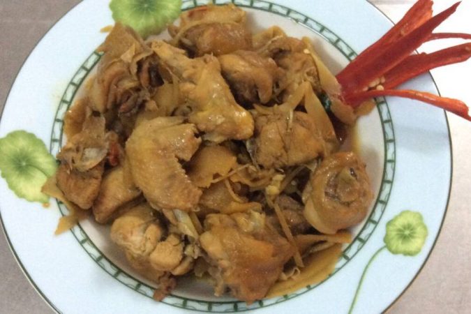 Thịt gà kho măng – Công thức chế biến cho bữa cơm thêm hấp dẫn