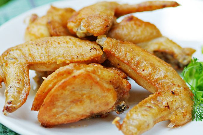 Cách làm món thịt gà rang lá chanh ăn hoài không ngán