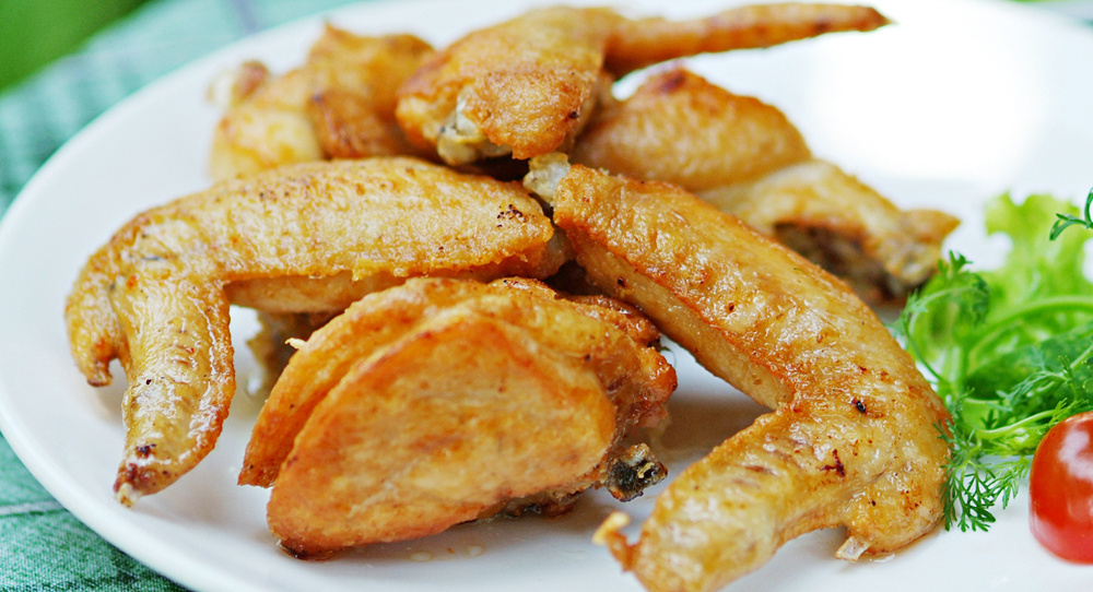 Cách làm món thịt gà rang lá chanh ăn hoài không ngán